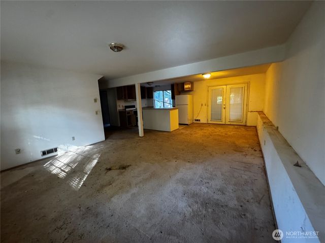 724 N 137th Street, Seattle, WA 98133