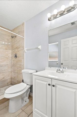 5717 E 11TH STREET E, Bradenton, FL 34203