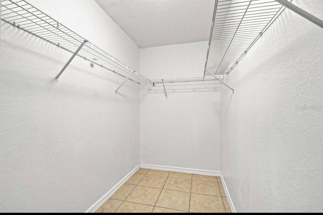 5717 E 11TH STREET E, Bradenton, FL 34203