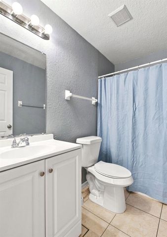 5717 E 11TH STREET E, Bradenton, FL 34203