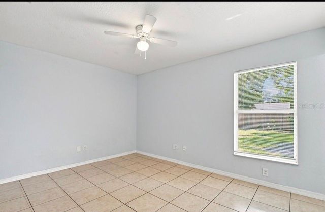 5717 E 11TH STREET E, Bradenton, FL 34203