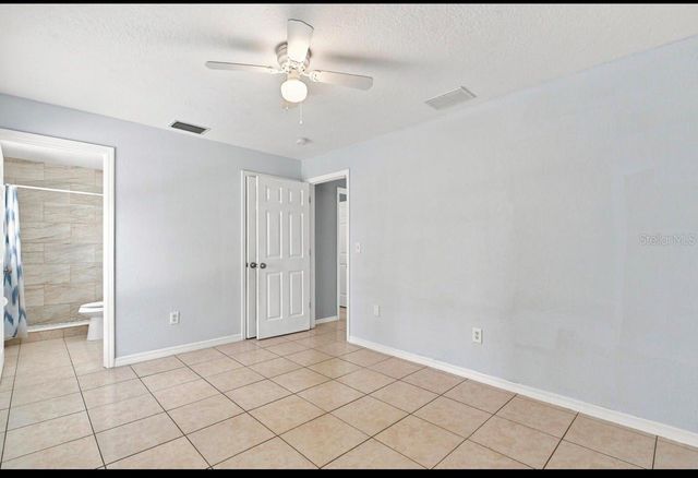 5717 E 11TH STREET E, Bradenton, FL 34203