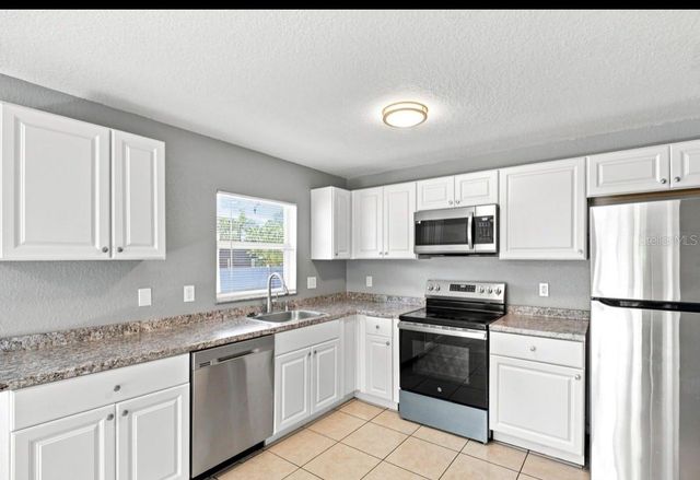 5717 E 11TH STREET E, Bradenton, FL 34203