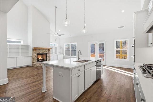 2540 SE Parkside Way, Gainesville, GA 30507