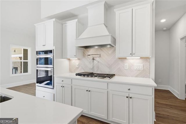 2540 SE Parkside Way, Gainesville, GA 30507