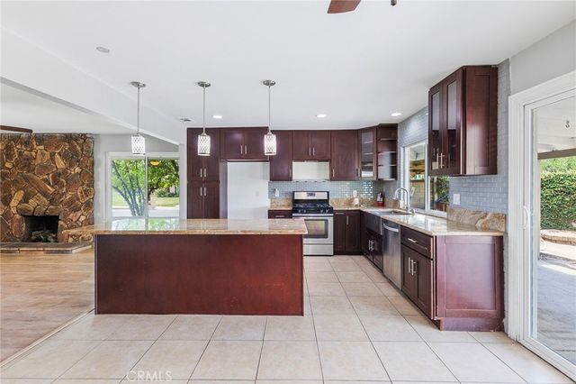 10389 Brookway, Riverside, CA 92505