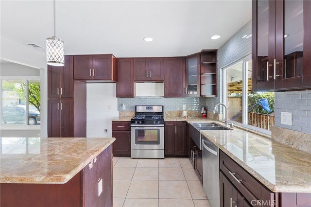 10389 Brookway, Riverside, CA 92505