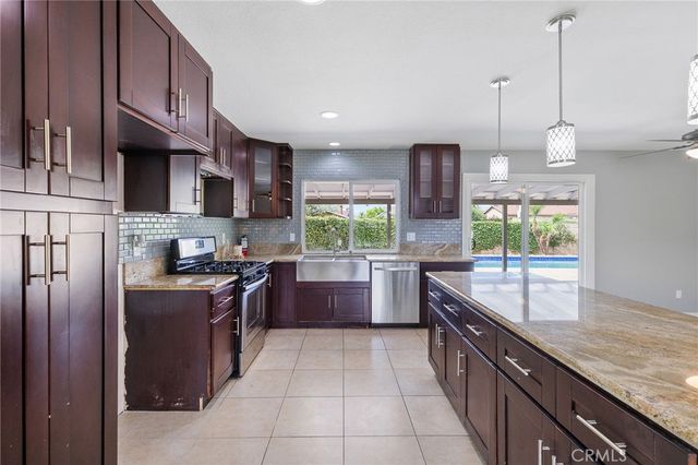 10389 Brookway, Riverside, CA 92505