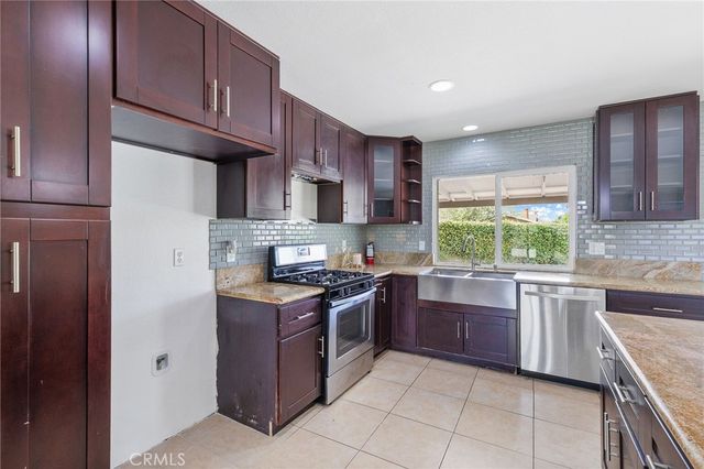 10389 Brookway, Riverside, CA 92505