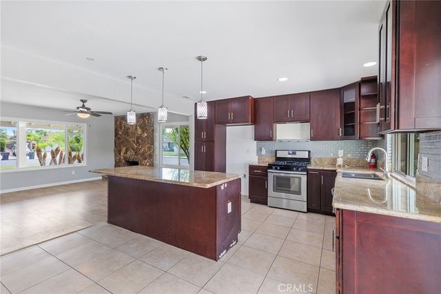 10389 Brookway, Riverside, CA 92505