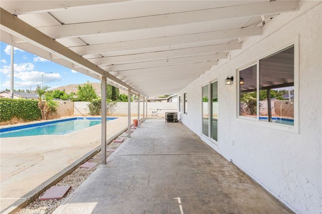 10389 Brookway, Riverside, CA 92505