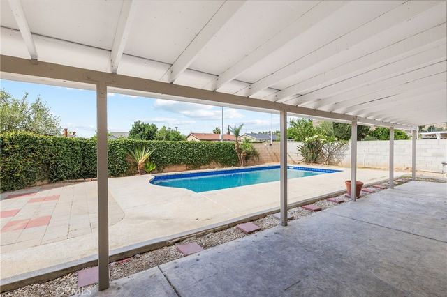 10389 Brookway, Riverside, CA 92505