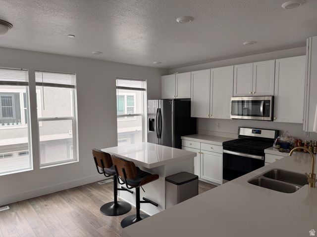 3839 W GARTMORE LN, Taylorsville, UT 84129