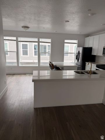 3839 W GARTMORE LN, Taylorsville, UT 84129