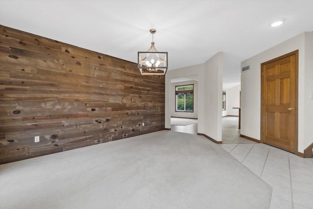 6655 N 94th STREET, Milwaukee, WI 53224