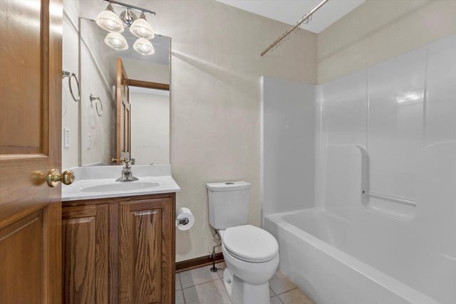 6655 N 94th STREET, Milwaukee, WI 53224