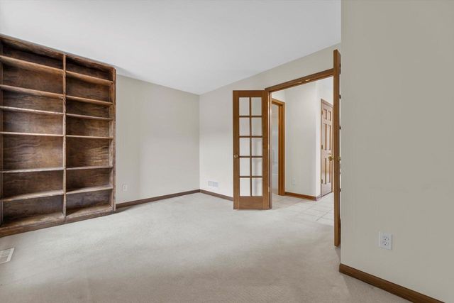 6655 N 94th STREET, Milwaukee, WI 53224