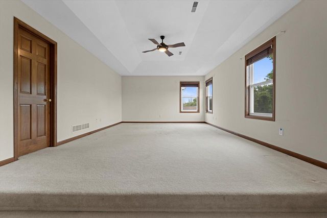 6655 N 94th STREET, Milwaukee, WI 53224