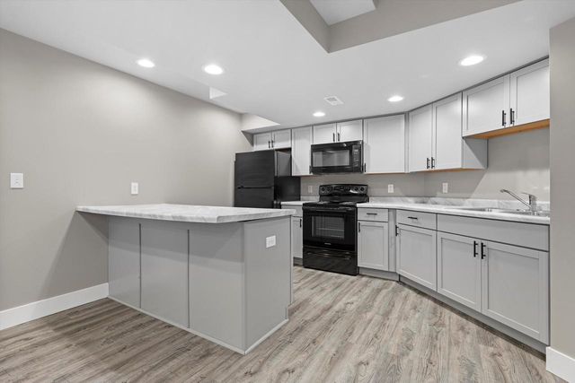 6655 N 94th STREET, Milwaukee, WI 53224