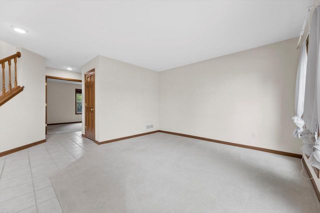 6655 N 94th STREET, Milwaukee, WI 53224