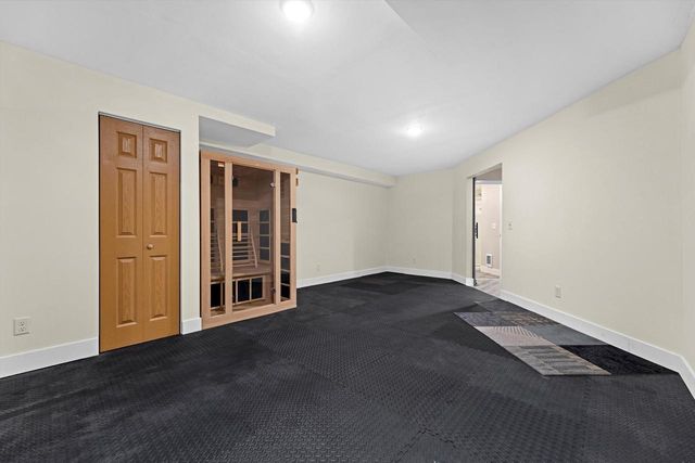 6655 N 94th STREET, Milwaukee, WI 53224