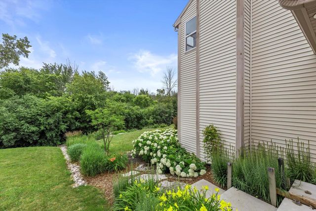 6655 N 94th STREET, Milwaukee, WI 53224