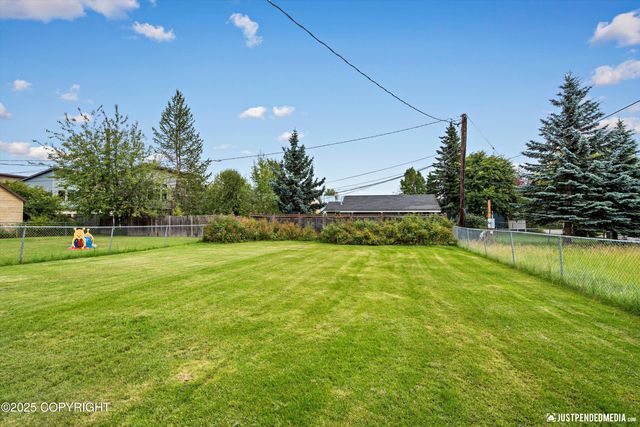 309 N Mumford Street, Anchorage, AK 99508