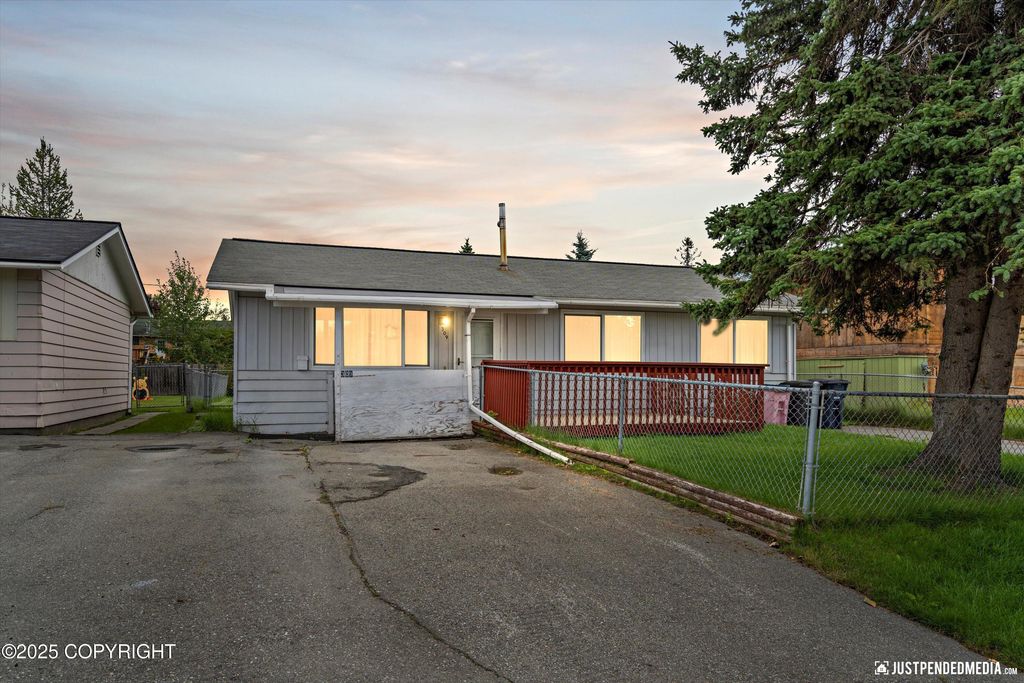 309 N Mumford Street, Anchorage, AK 99508