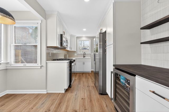 33 Rosslyn Avenue, Columbus, OH 43214