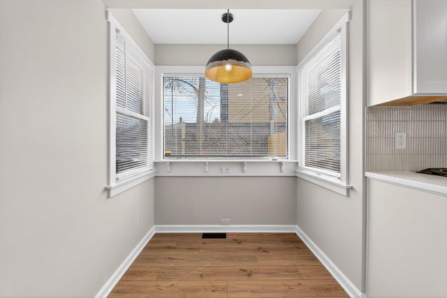 33 Rosslyn Avenue, Columbus, OH 43214