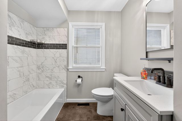 33 Rosslyn Avenue, Columbus, OH 43214