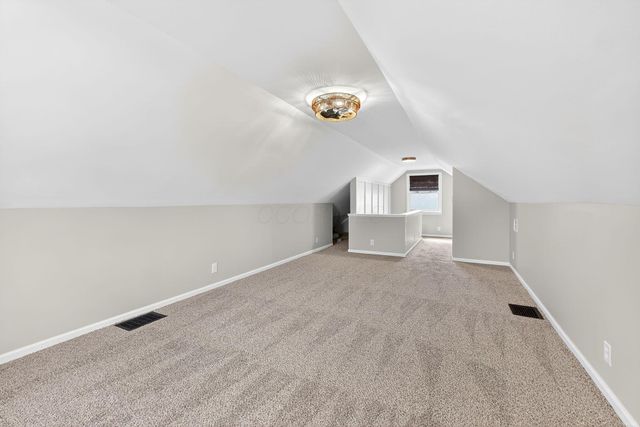 33 Rosslyn Avenue, Columbus, OH 43214