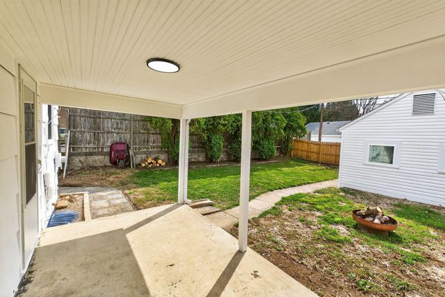 33 Rosslyn Avenue, Columbus, OH 43214