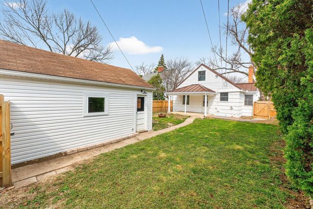 33 Rosslyn Avenue, Columbus, OH 43214