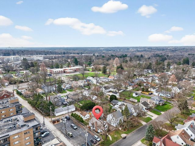 33 Rosslyn Avenue, Columbus, OH 43214