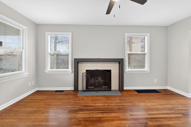 33 Rosslyn Avenue, Columbus, OH 43214