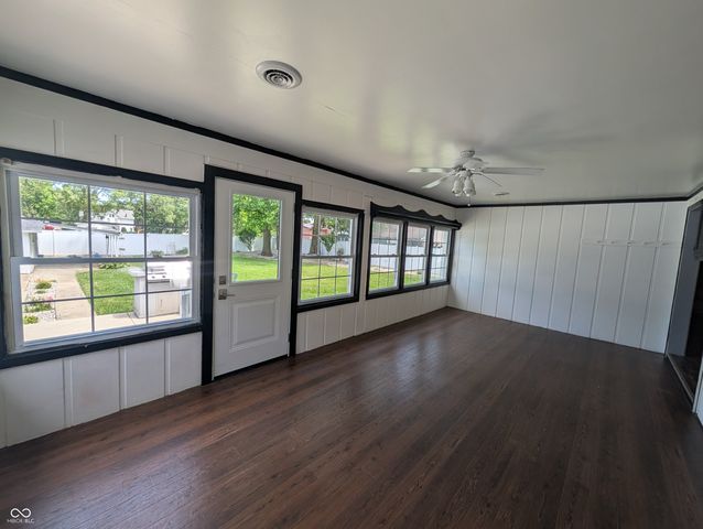 530 N Perkins Street, Rushville, IN 46173