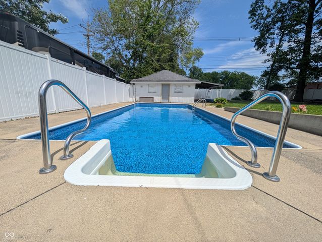 530 N Perkins Street, Rushville, IN 46173