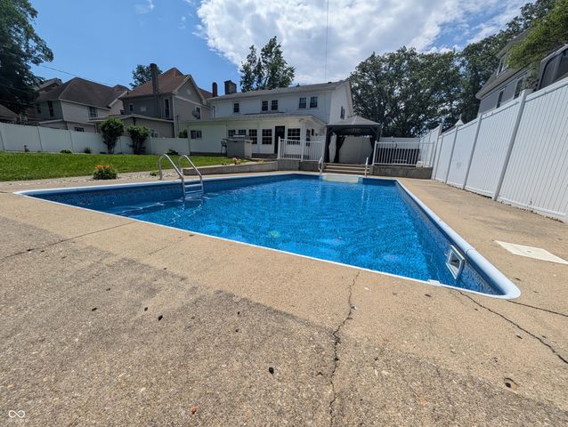 530 N Perkins Street, Rushville, IN 46173