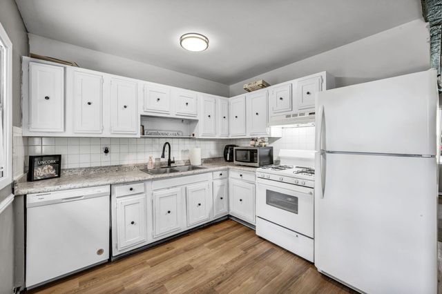 3252 Burdett Court 3252 Burdett Court, Columbus, OH 43232