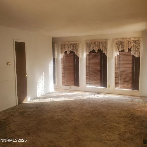 104 F Street, Hawthorne, NV 89415