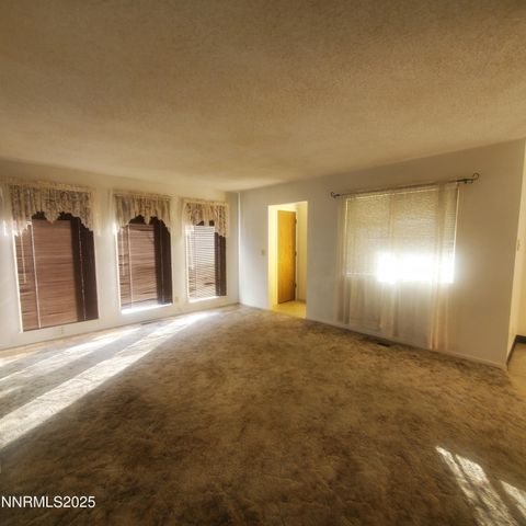 104 F Street, Hawthorne, NV 89415