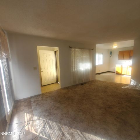 104 F Street, Hawthorne, NV 89415