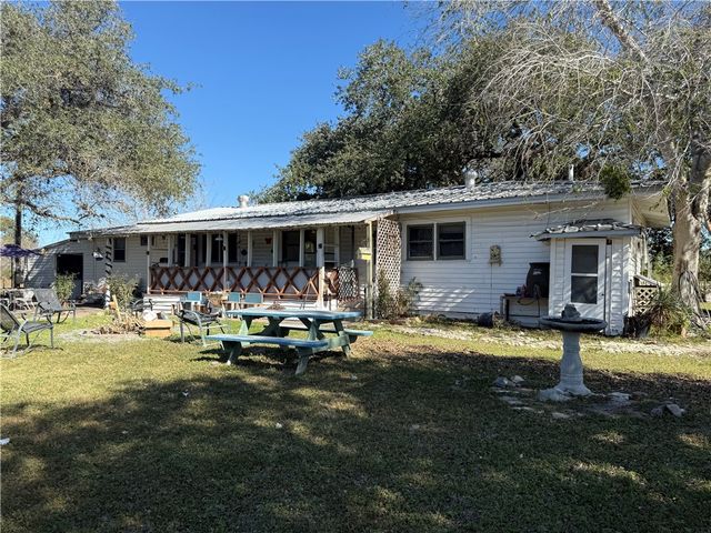 10740 County Road 535, Sinton, TX 78387