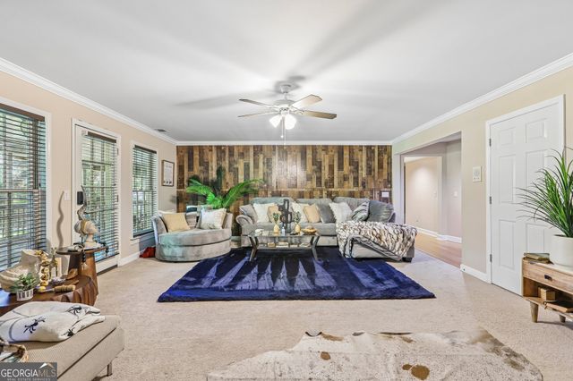 205 Wicklawn Way, Roswell, GA 30076