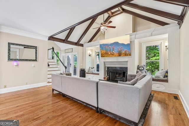 205 Wicklawn Way, Roswell, GA 30076