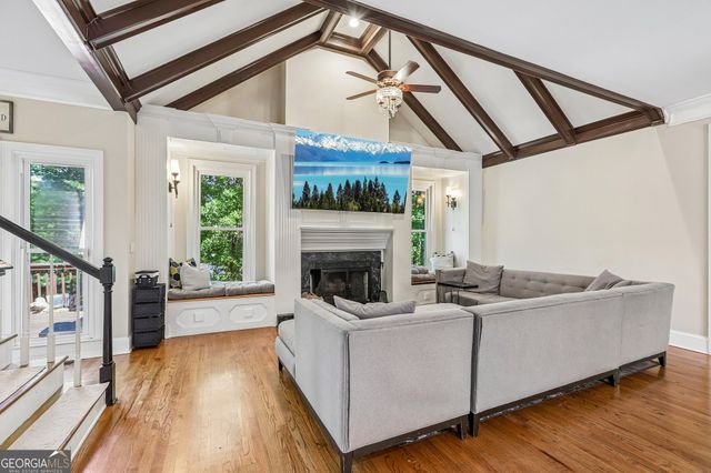 205 Wicklawn Way, Roswell, GA 30076