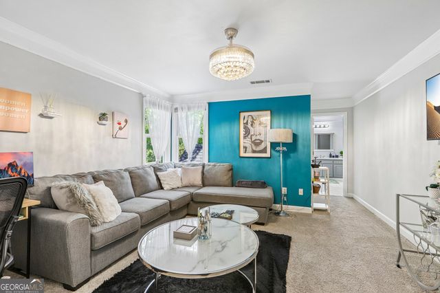 205 Wicklawn Way, Roswell, GA 30076