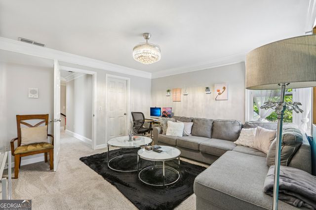 205 Wicklawn Way, Roswell, GA 30076