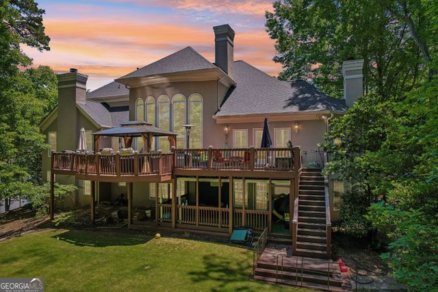 205 Wicklawn Way, Roswell, GA 30076